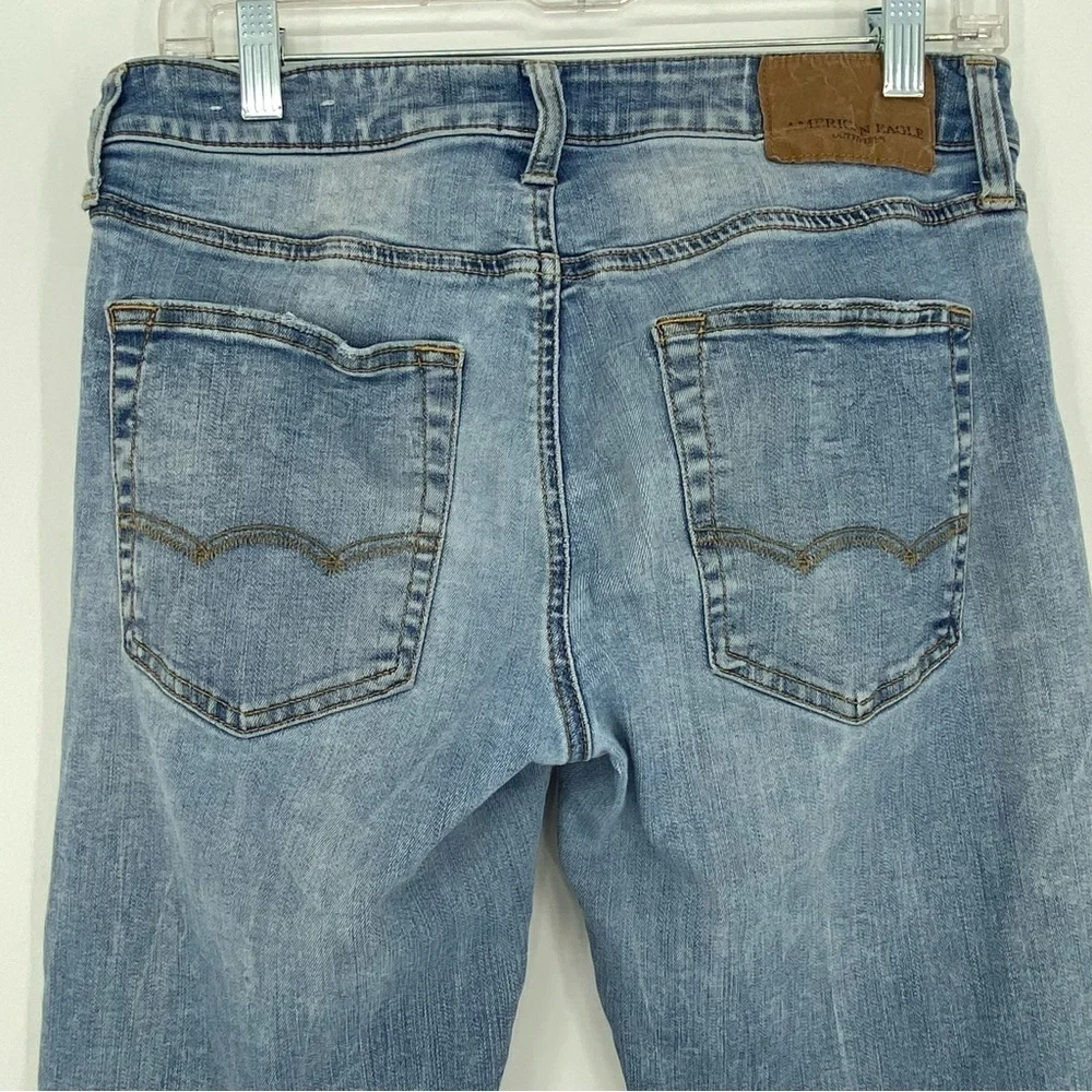 AEO straight slim extreme flex light wash blue jeans men's sz 29W x 32L